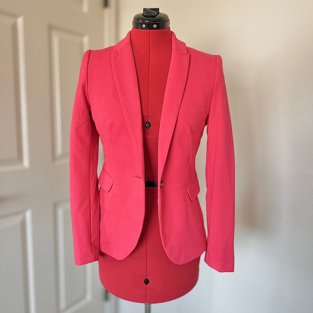 H&M Elegant Women's Blazer in Vibrant Pink fit 4 to 6